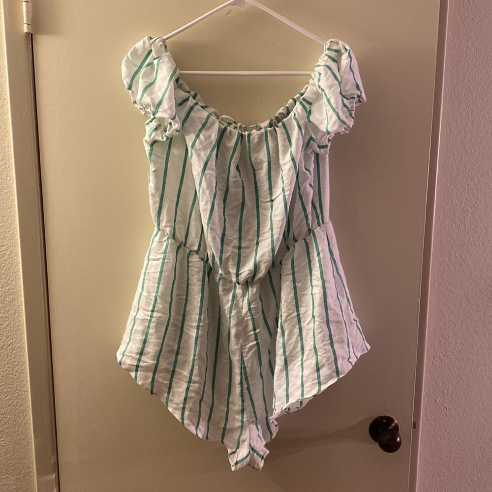 Off Shoulder Romper - Picture 2 of 5